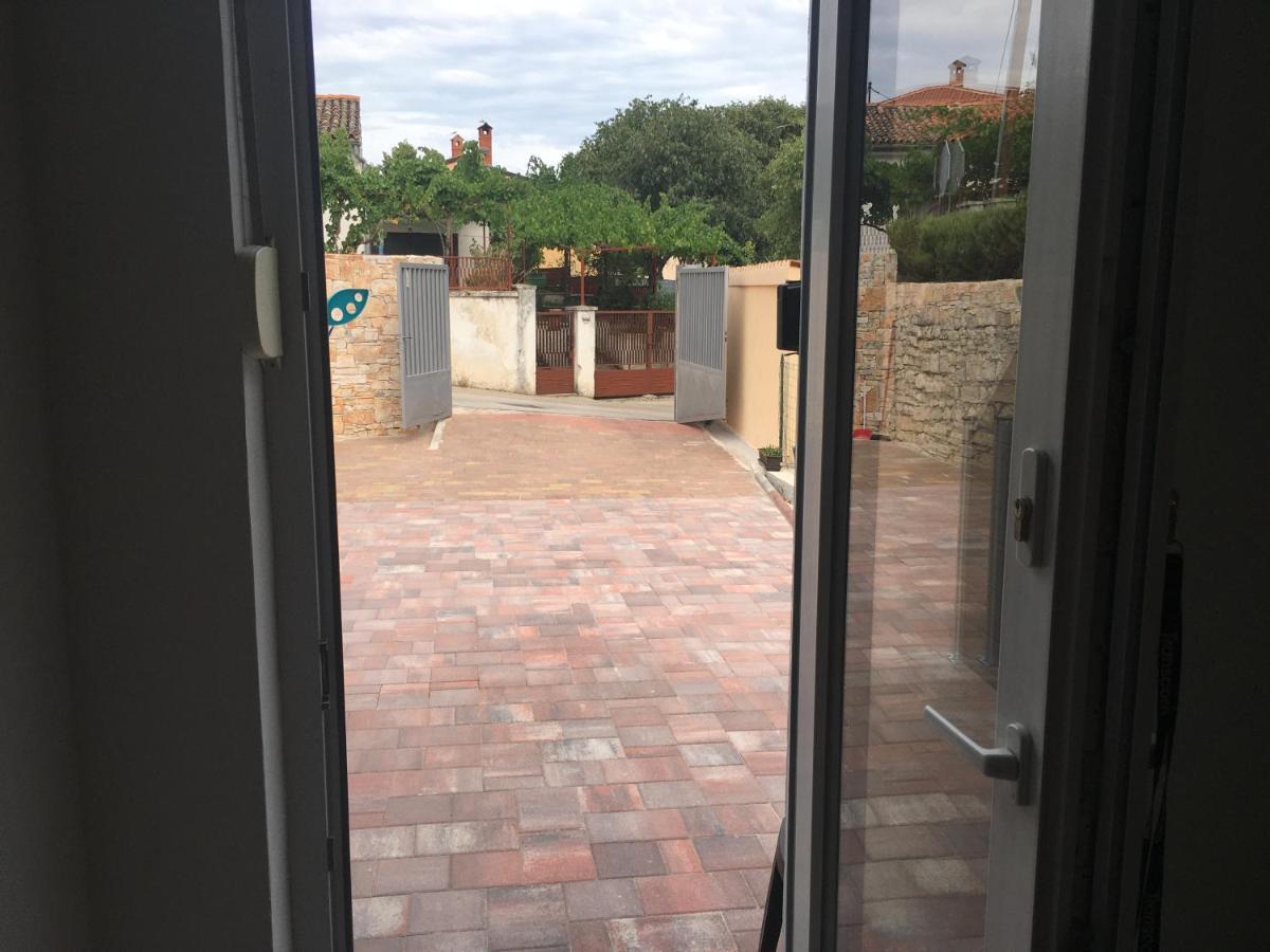White Orchid Apartment Pula